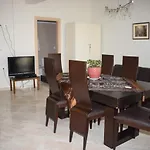 Mary\'S Apartments Close To The Sea