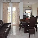 Mary\'S Apartments Close To The Sea
